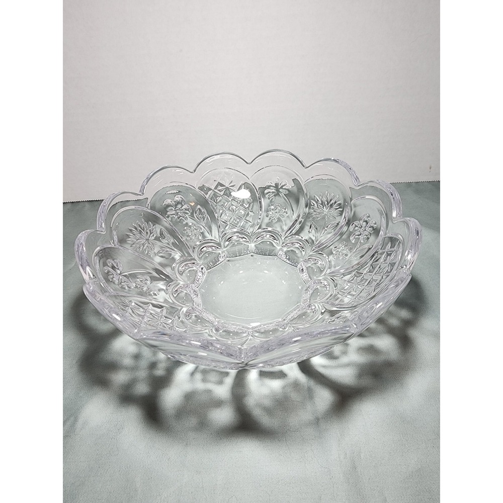 Crystal Clear Studios Of Japan Round Floral Thumbprint Bowl‎